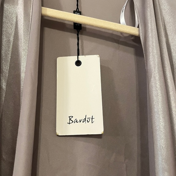 NWT Bardot Shimmer Tie Top in Silver US Sz 8/M - Picture 6 of 9